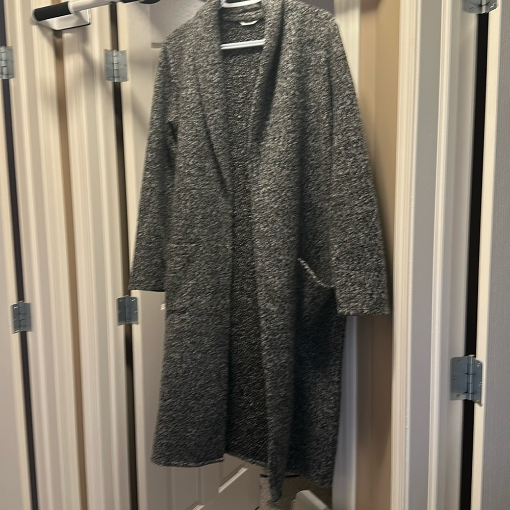 Reitmans medium long sweater